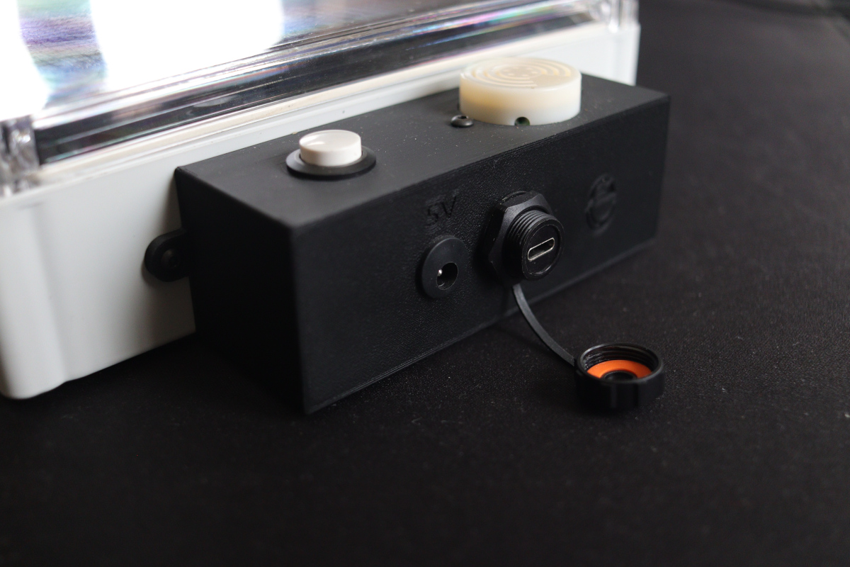 Indoor Radiation Alarm System - Closer look